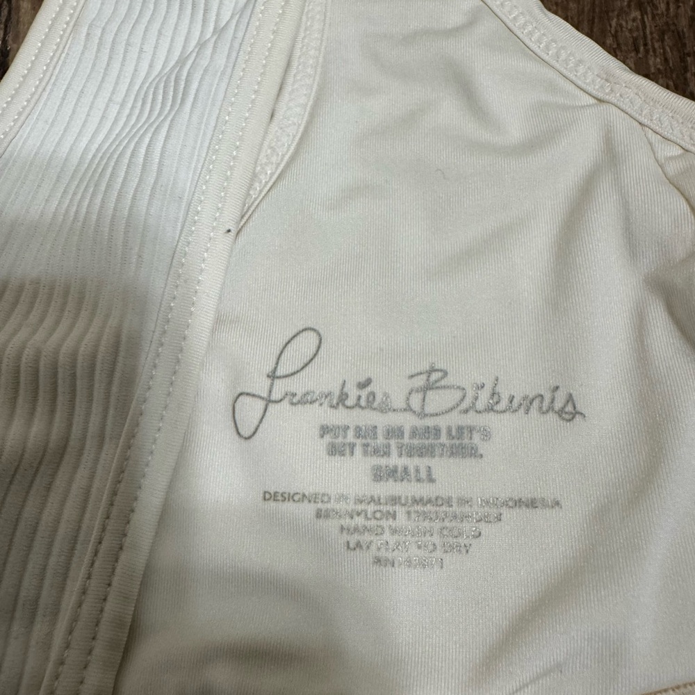 Frankie’s Bikinis Drew Top. White. Small. Ribbed - Picture 12 of 16